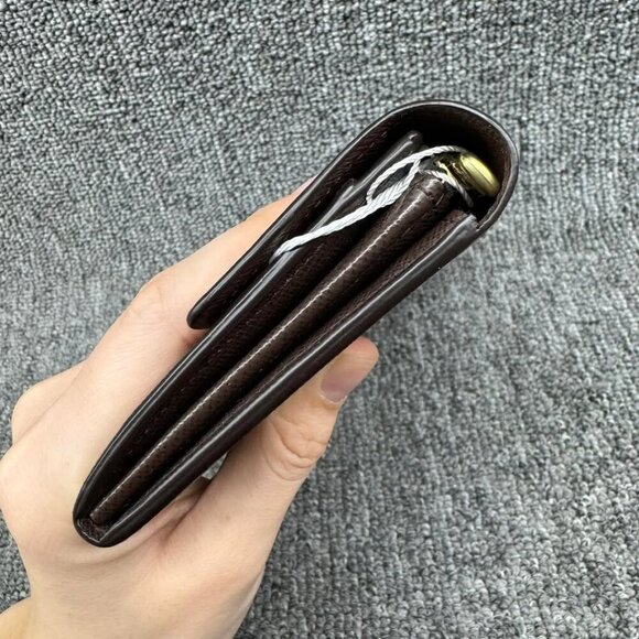 Louis Vuitton Leather Wallet 335-021425 - Picture 5 of 13
